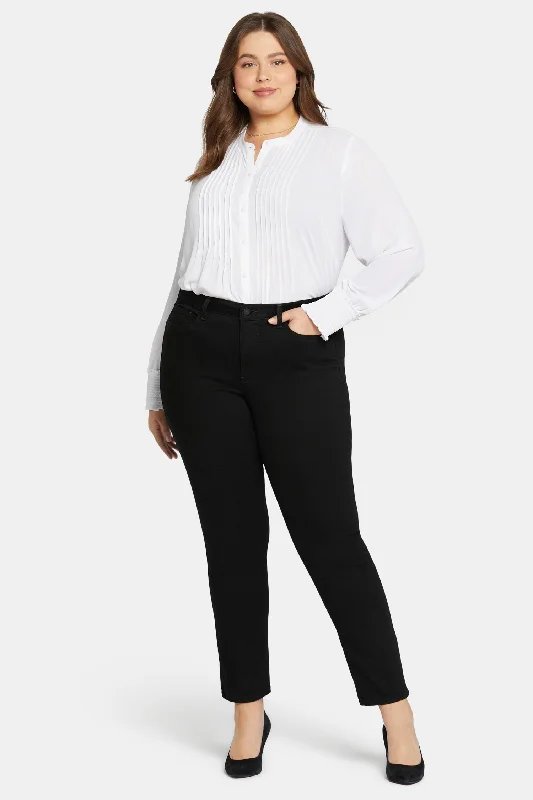 Sheri Slim Jeans In Plus Size - Black