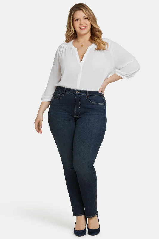 Sheri Slim Jeans In Plus Size - Presley