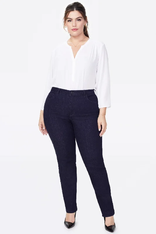 Sheri Slim Jeans In Plus Size - Rinse